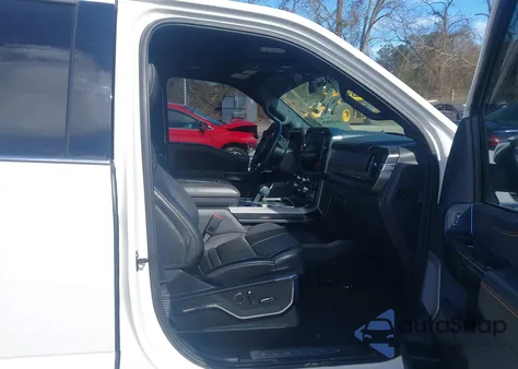 2022 Ford F-150 Platinum z USA, uszkodzony, nr VIN 1FTFW1E5XNFB89022